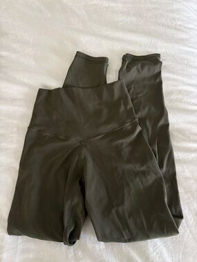 OFFLINE Real Me 7/8 Hi-Rise Olive Green Leggings (Small)